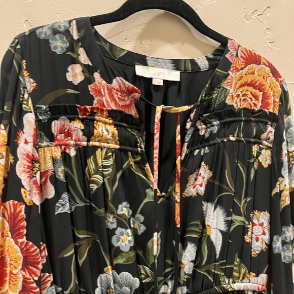 Floral Bell Sleeve Dress - Picture 2 of 4